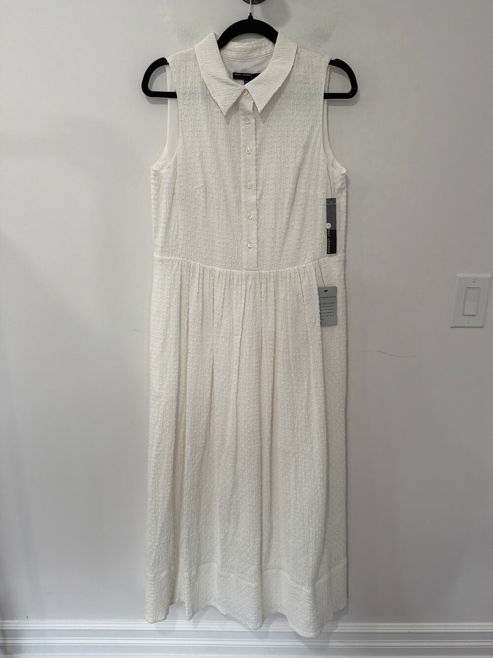 NWT Maggy London Dress Ivory White Sleevelss Collared Button Down Size 8